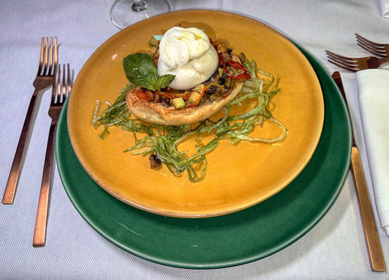 FRISA MATERANA CON BURRATA